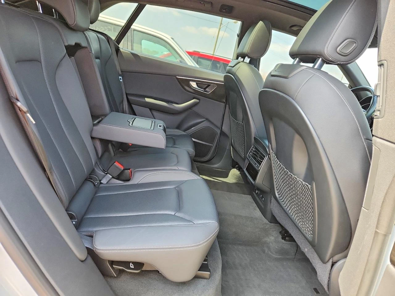 Audi Q8 * Prestige* S-Line* , снимка 11 - Автомобили и джипове - 54364398