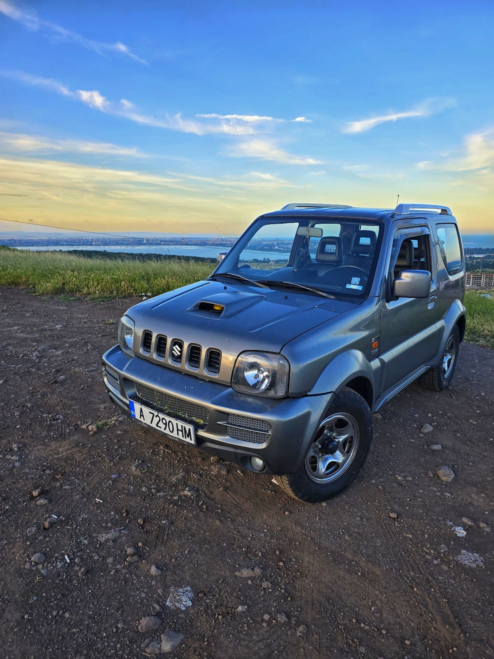 Suzuki Jimny 1.5 DDiS 25th Anniversary Edition, 2007 г., снимка 2 - Автомобили и джипове - 54825222