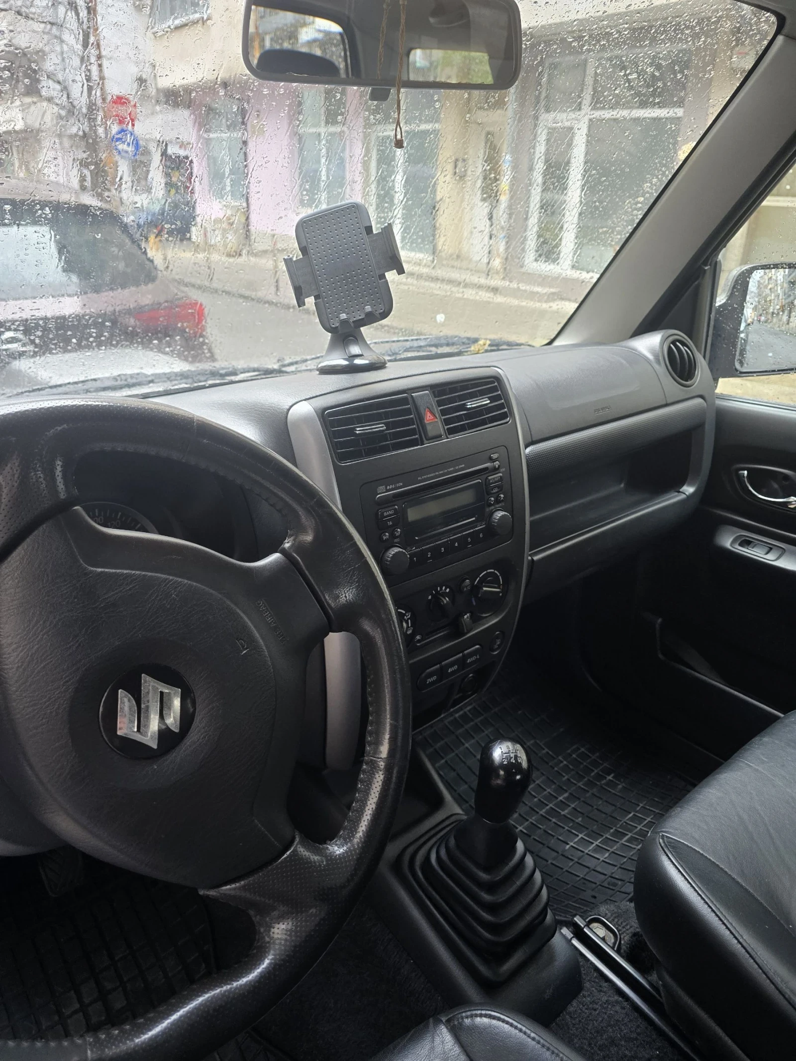 Suzuki Jimny 1.5 DDiS 25th Anniversary Edition, 2007 г., снимка 13 - Автомобили и джипове - 54373351