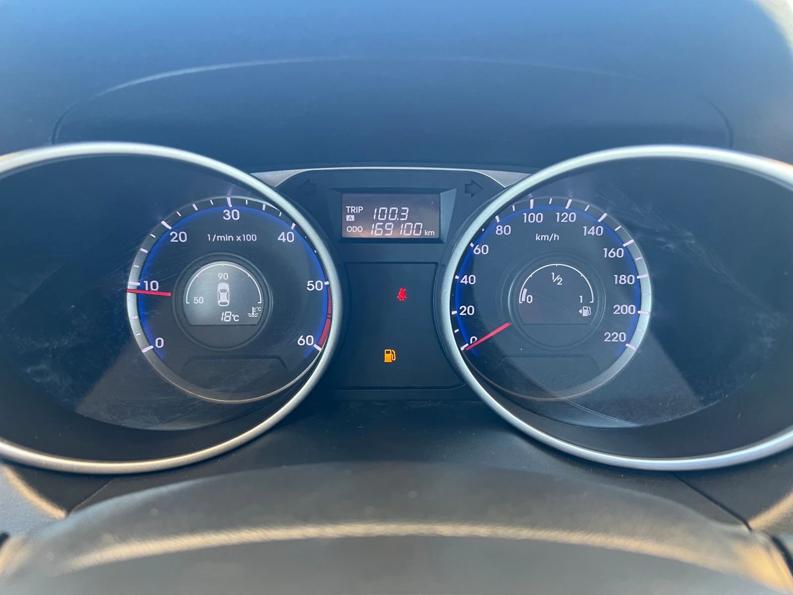 Hyundai IX35 1.7 CRDI-115 к.с. EURO 5B ЛИЗИНГ, снимка 15 - Автомобили и джипове - 54426677