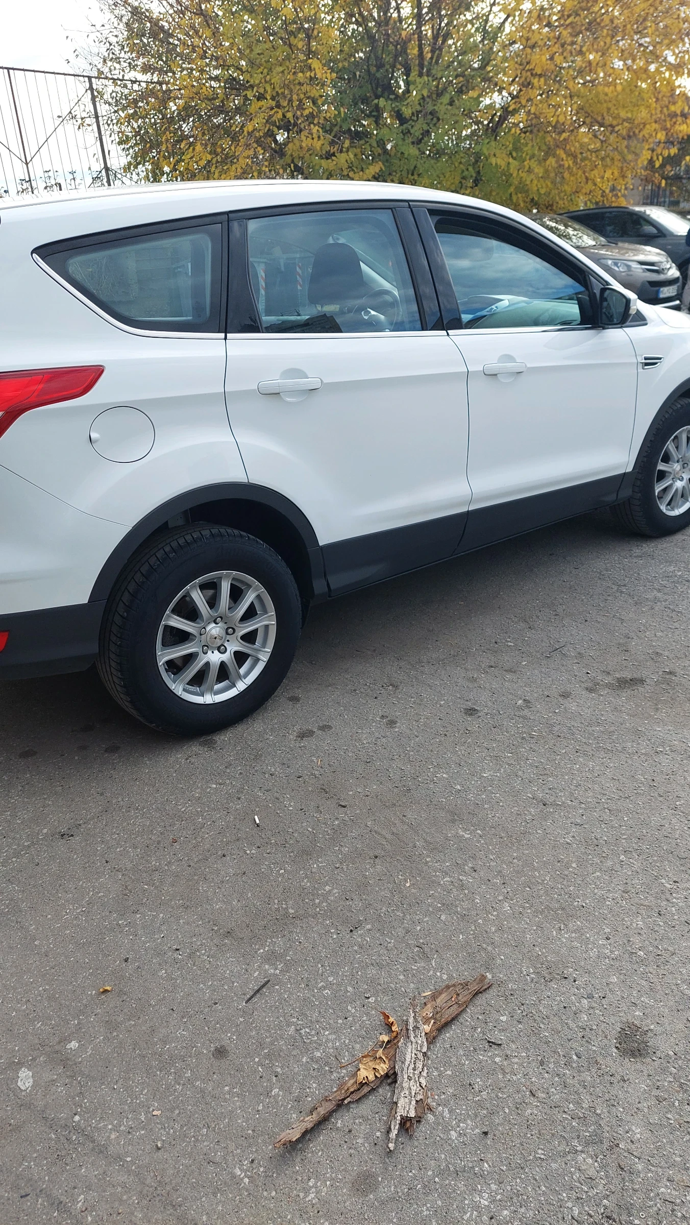 Ford Kuga, снимка 3 - Автомобили и джипове - 54438998