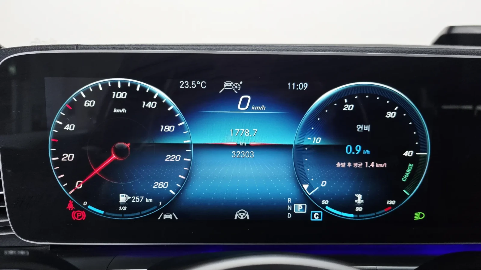 Mercedes-Benz GLE 400 4MATIC COUPE AMG PACK| BURMESTER| DISTRONIC| ПАНO, снимка 8 - Автомобили и джипове - 55134741