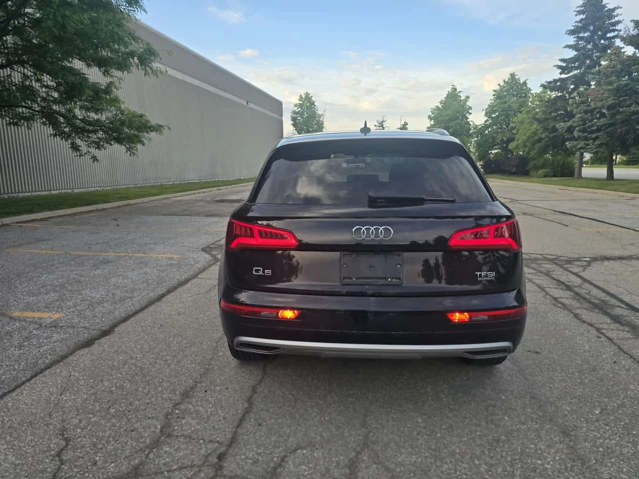 Audi Q5 Progressiv S tronic | CARFAX | АВТОКРЕДИТ, снимка 7 - Автомобили и джипове - 55313705