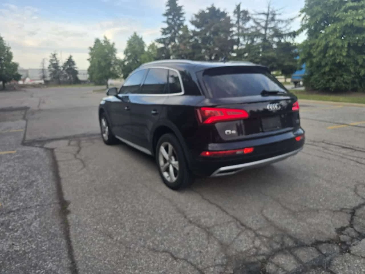 Audi Q5 Progressiv S tronic | CARFAX | АВТОКРЕДИТ, снимка 9 - Автомобили и джипове - 55313705