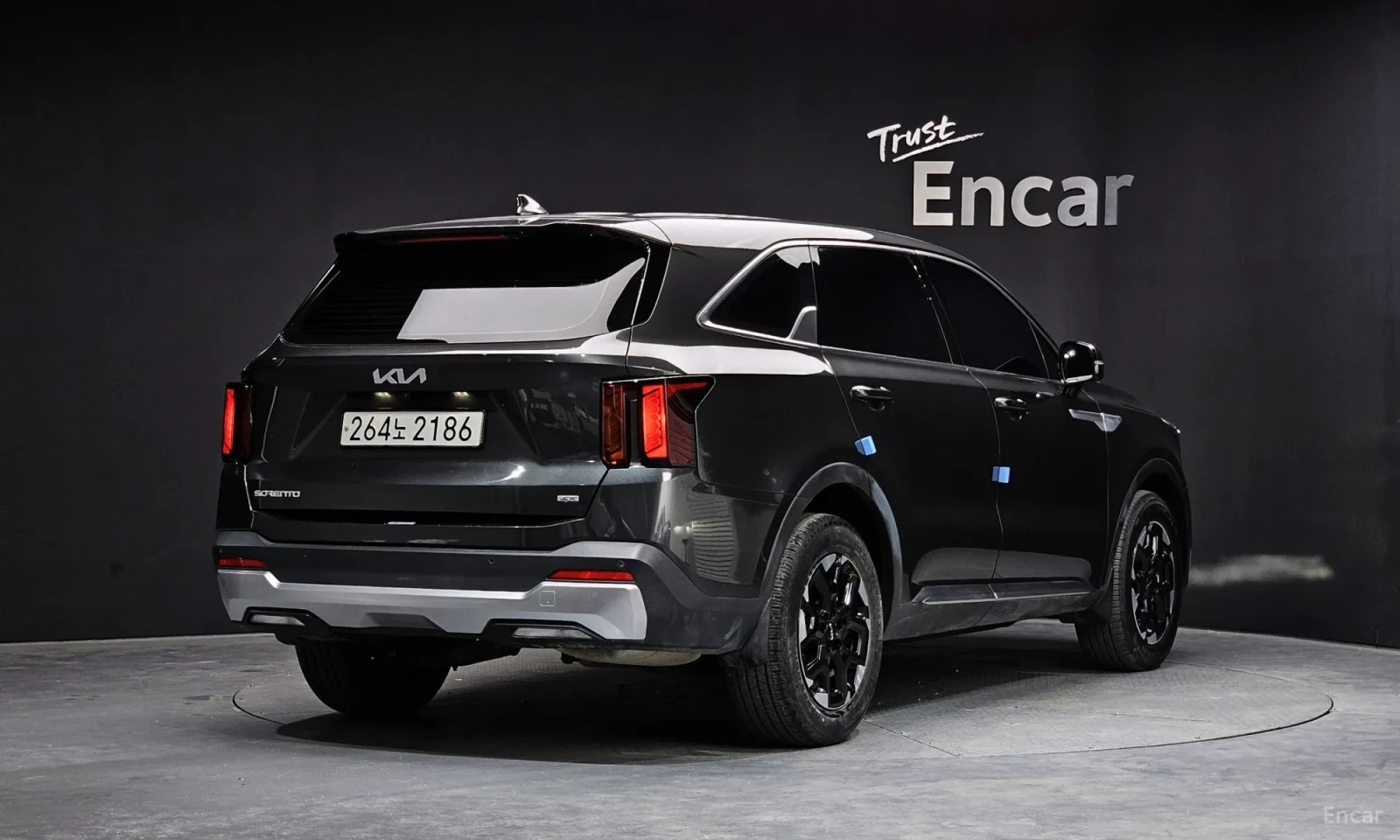 Kia Sorento 2.2 4WD\Реални километри\Топ цена до БГ, снимка 2 - Автомобили и джипове - 55585595