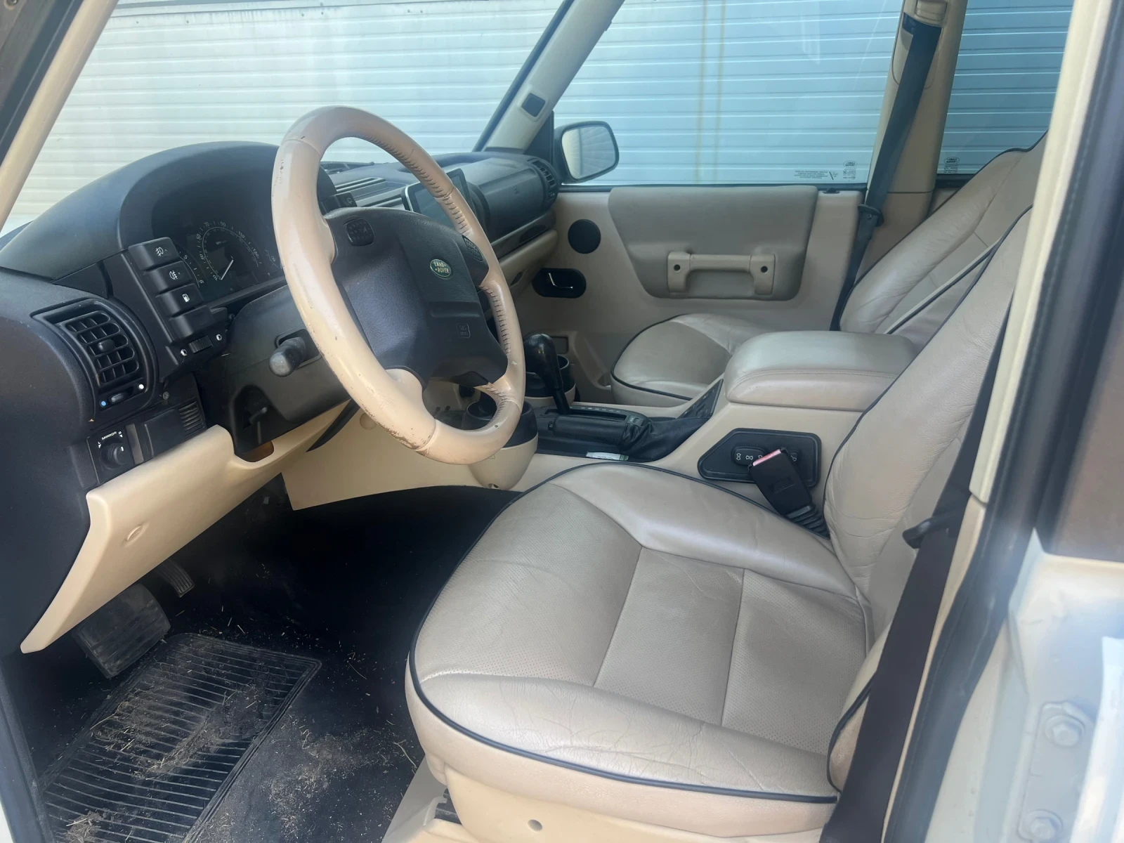 Land Rover Discovery, снимка 5 - Автомобили и джипове - 55626325