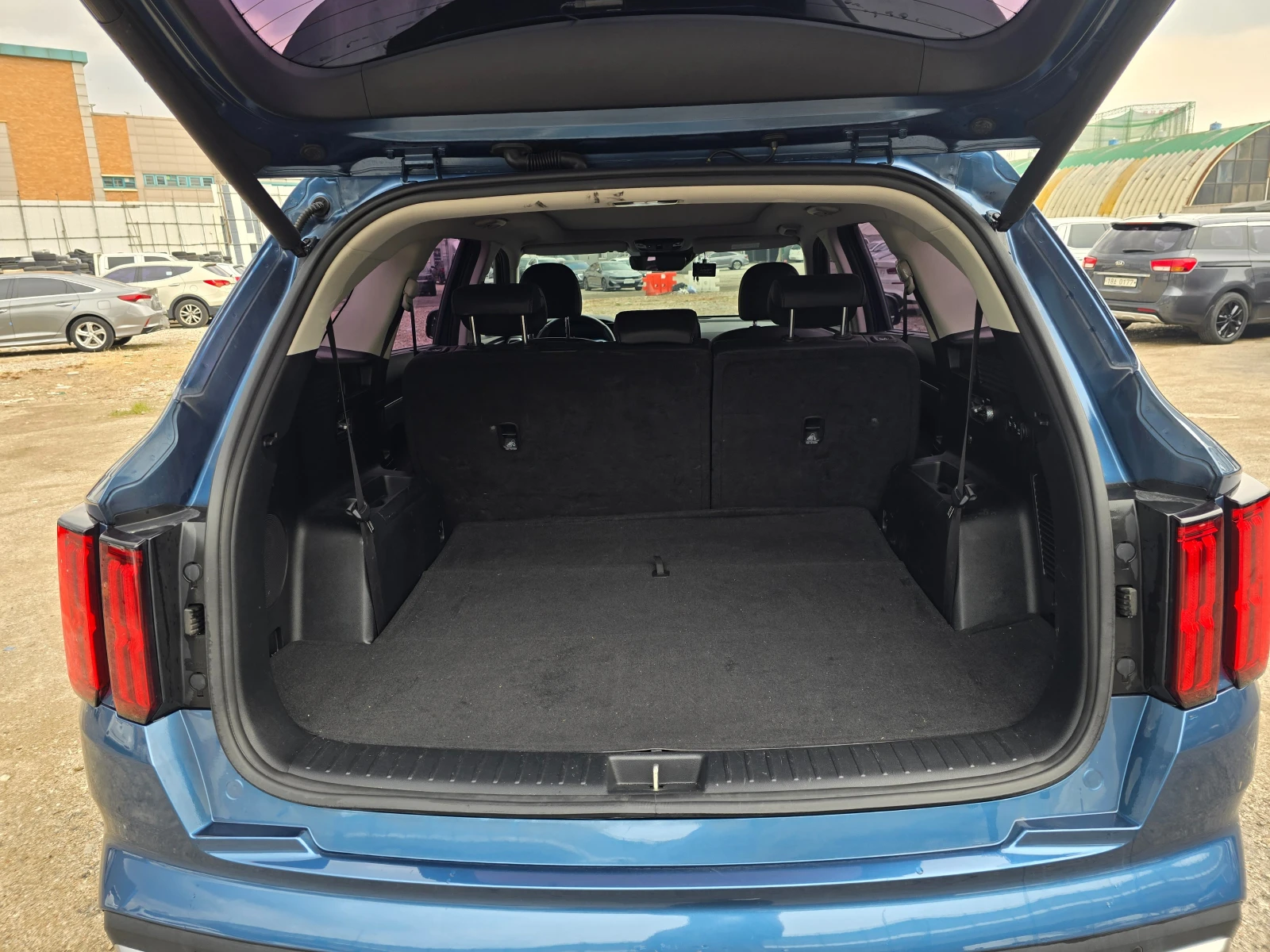 Kia Sorento Signature, снимка 9 - Автомобили и джипове - 55796353