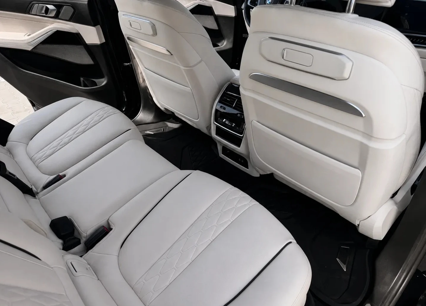 BMW X7 xDrive40d M-Sport , снимка 7 - Автомобили и джипове - 56018115