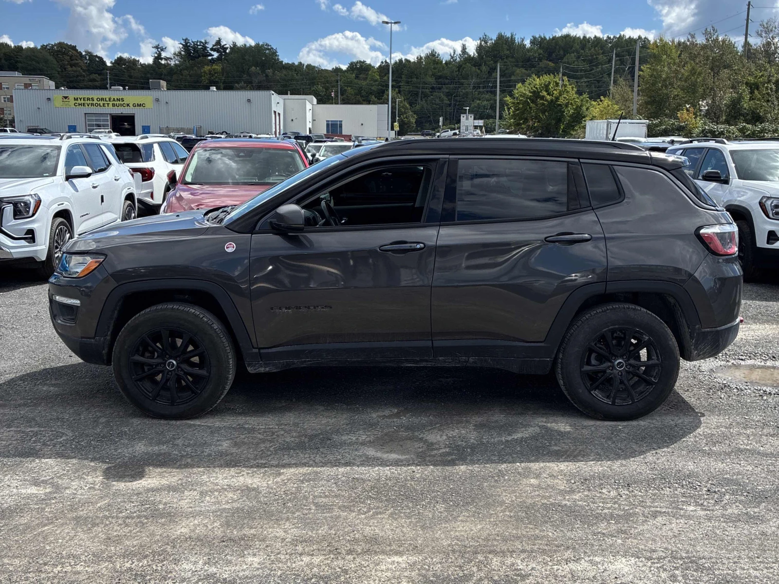 Jeep Compass Trailhawk, АВТОКРЕДИТ, снимка 2 - Автомобили и джипове - 56107365