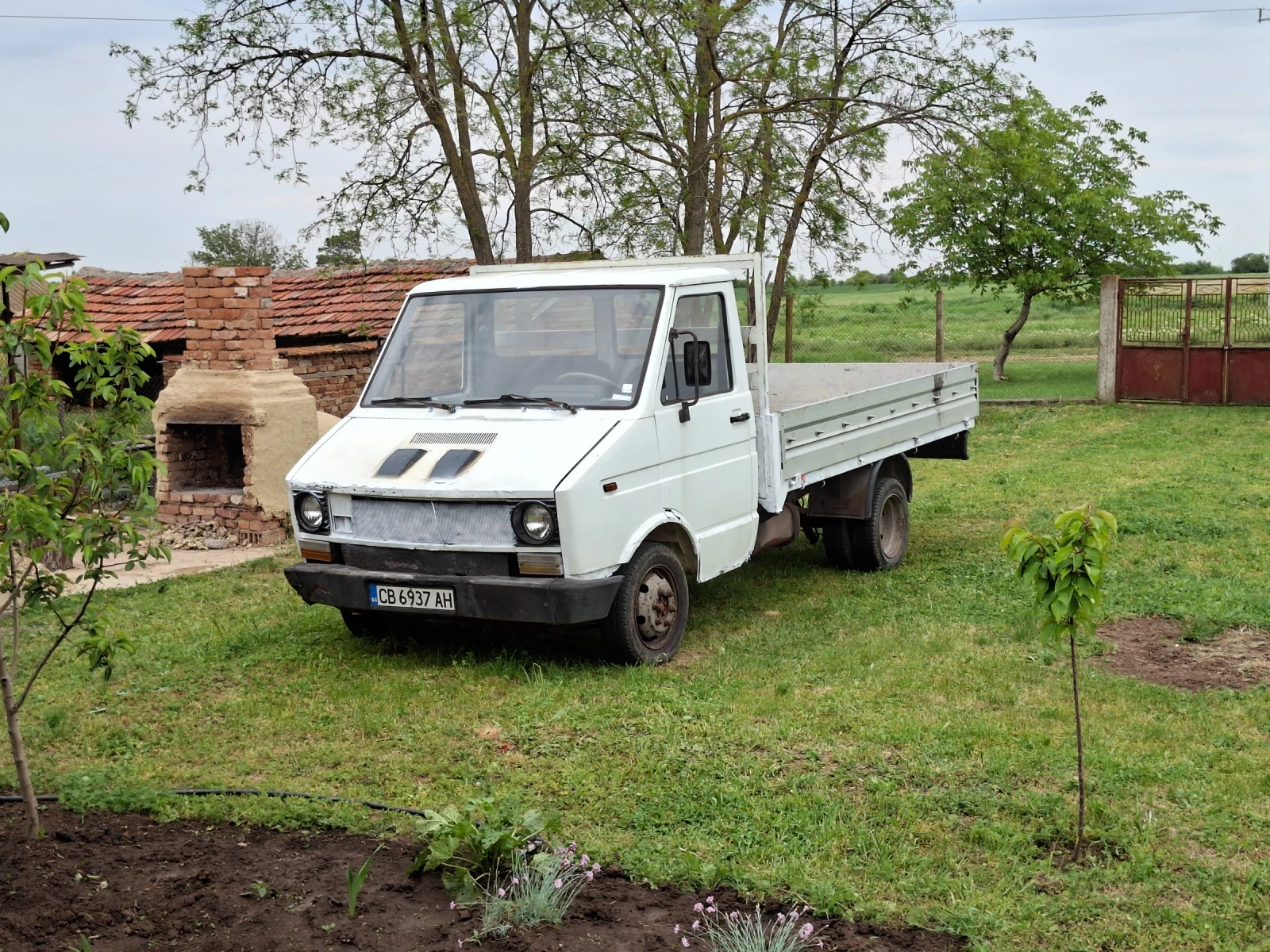 Iveco 35-8 2.5 D чист дизел