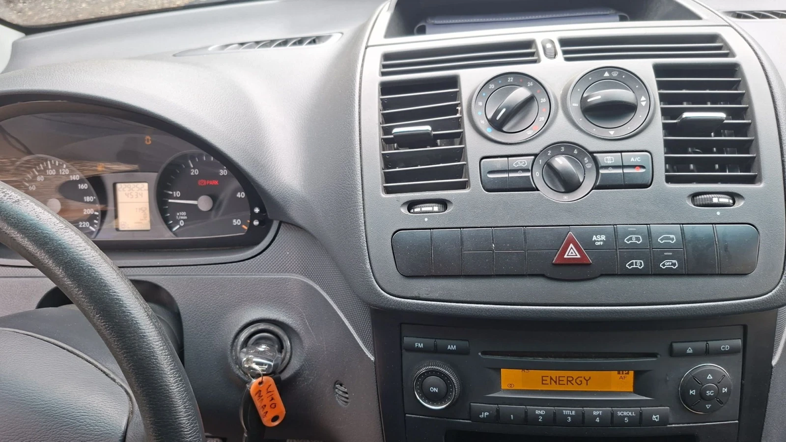 Mercedes-Benz Vito 116CDI 2.2 160kc, снимка 12 - Бусове и автобуси - 56077471