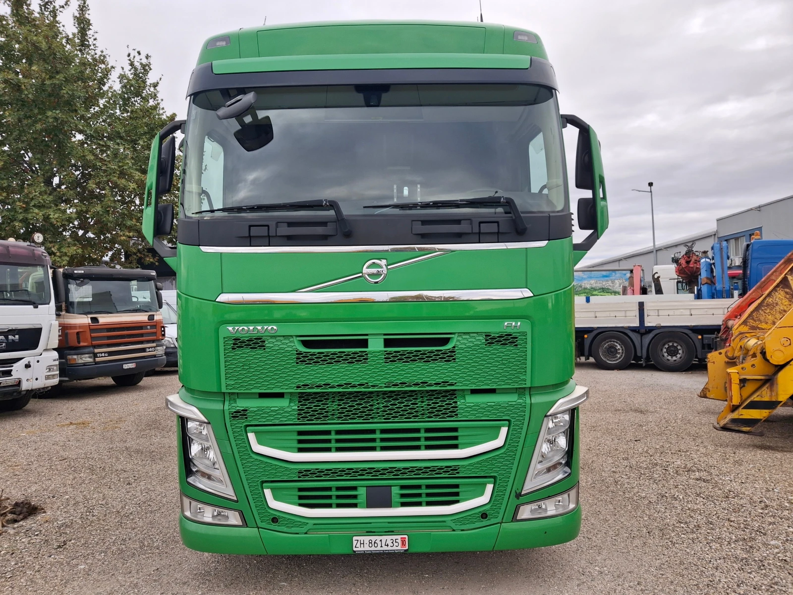 Volvo Fh ТЕРМО ИЗОЛИРАН , снимка 12 - Камиони - 56697092
