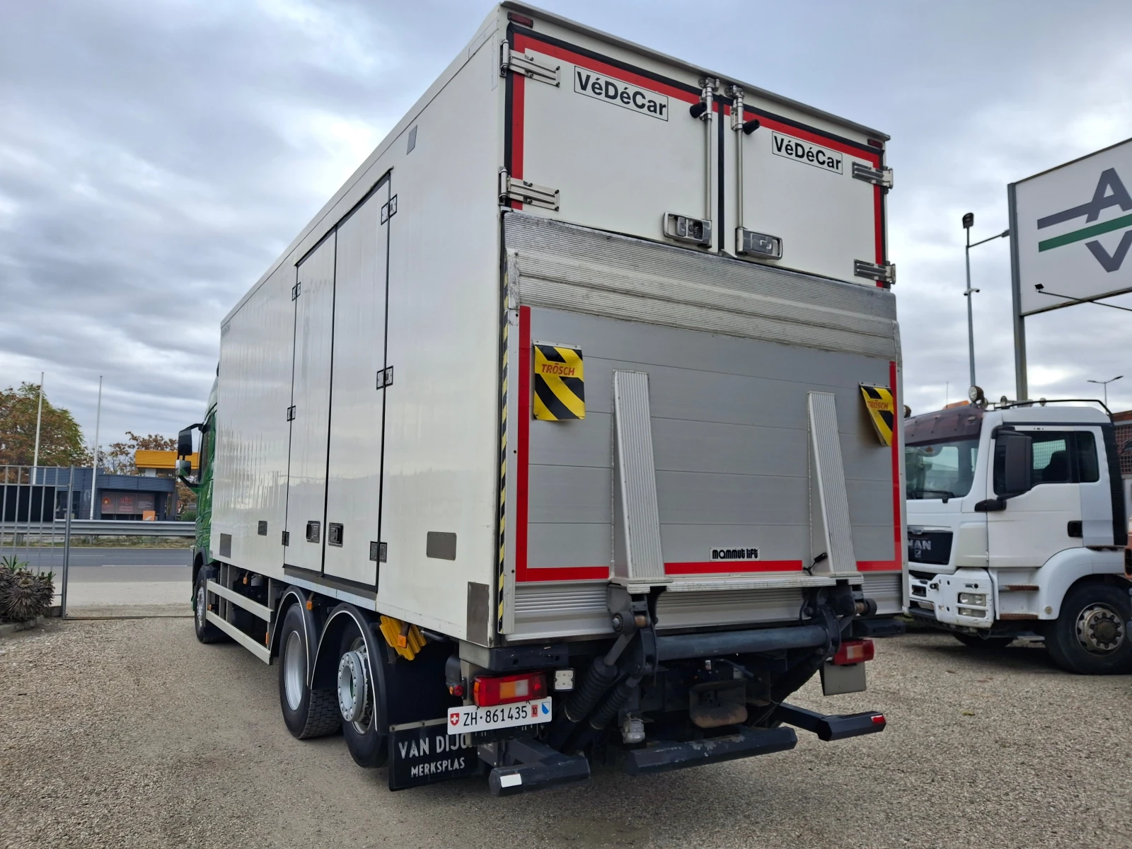 Volvo Fh ТЕРМО ИЗОЛИРАН , снимка 6 - Камиони - 56697092