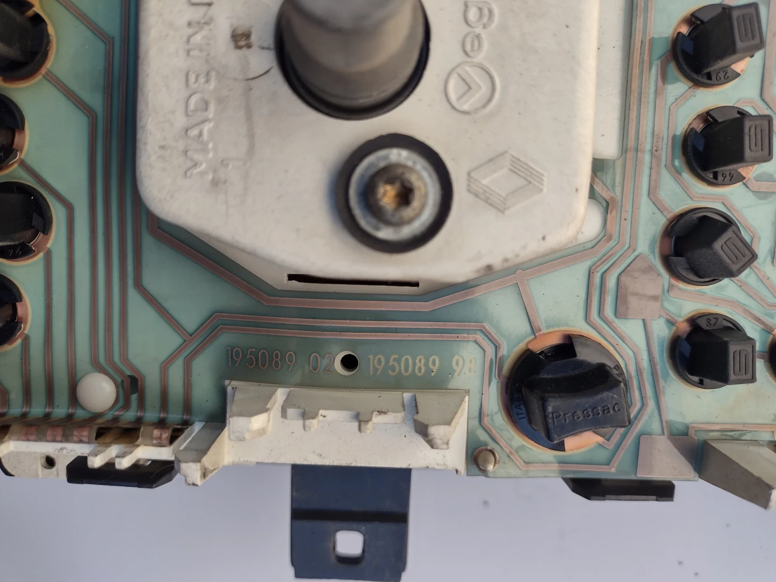 09043530053   Renault Clio Energy 1.4 GTI 1996. 0904 353 0053 | Mobile.bg   4