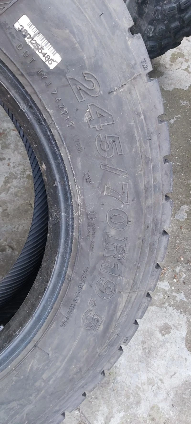 Гуми Летни 245/70R19.5, снимка 9 - Гуми и джанти - 32572990