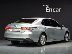Toyota Camry 2.5 XLE HYBRID - 18185 € / 35566.77 лв. - 30607301 3