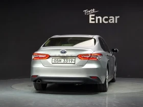 Toyota Camry 2.5 XLE HYBRID - 18185 € / 35566.77 лв. - 30607301 7