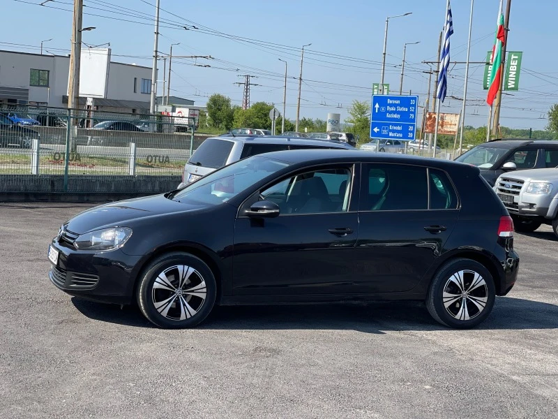 VW Golf 1.6TDi, снимка 2 - Автомобили и джипове - 45238555