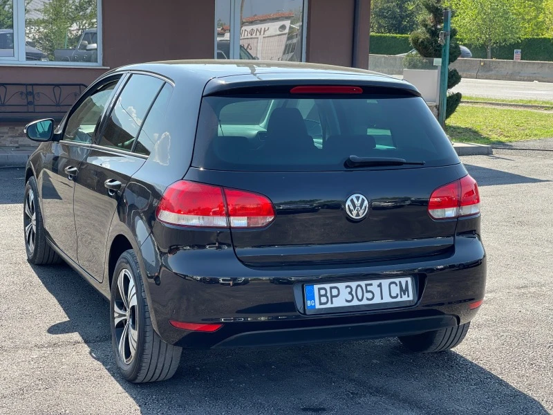 VW Golf 1.6TDi, снимка 4 - Автомобили и джипове - 45238555