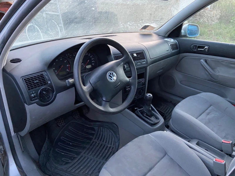 VW Golf 1.4I , снимка 4 - Автомобили и джипове - 47435209