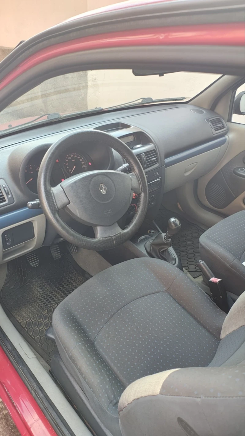 Renault Clio, снимка 4 - Автомобили и джипове - 46994757