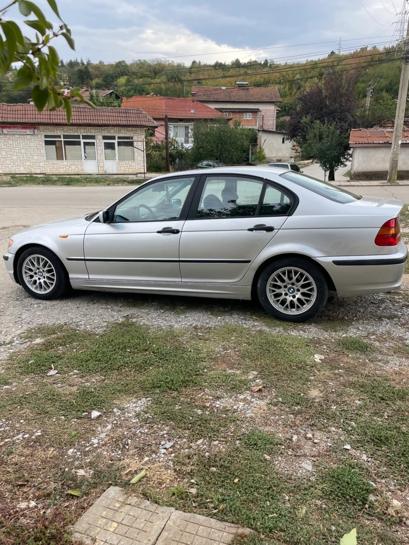 BMW 320 2.0D 150k.c, снимка 7 - Автомобили и джипове - 47468661