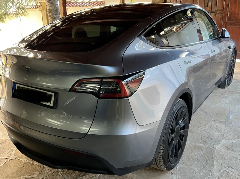 Tesla Model Y Long Range, снимка 3 - Автомобили и джипове - 48550593