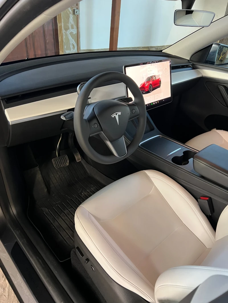 Tesla Model Y Long Range, снимка 6 - Автомобили и джипове - 48550593