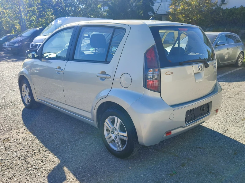 Daihatsu Sirion 1.3i-91kc-КЛИМА-ФЕЙС, снимка 6 - Автомобили и джипове - 49267922