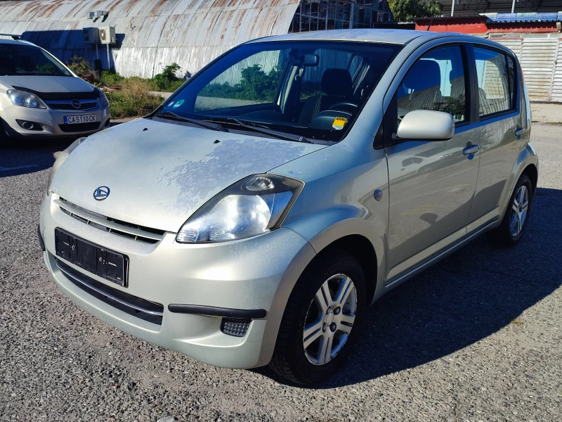 Daihatsu Sirion 1.3i-91kc-КЛИМА-ФЕЙС, снимка 1 - Автомобили и джипове - 49267922