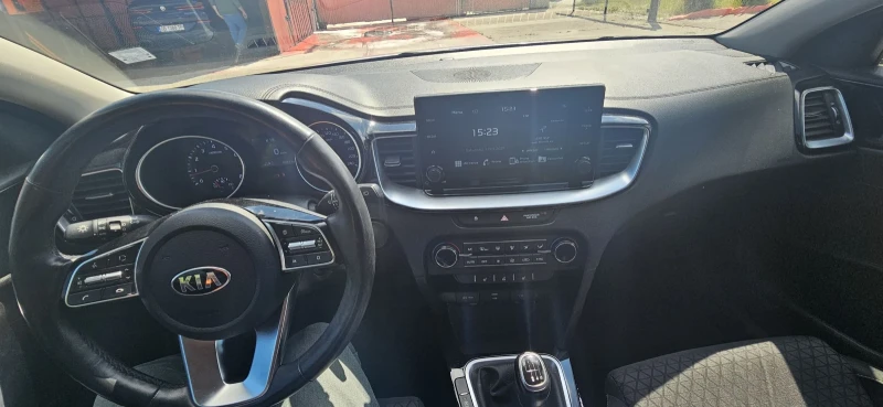 Kia Ceed Хечбек , снимка 12 - Автомобили и джипове - 52418114