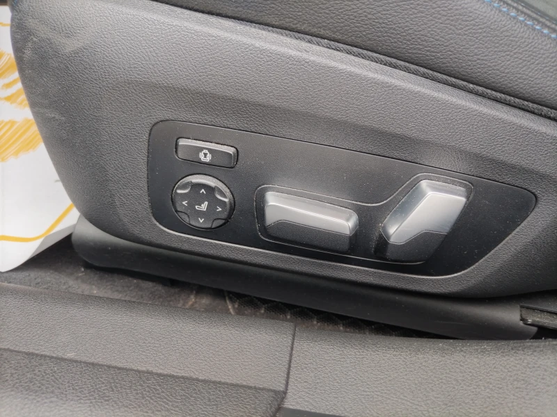 BMW 320 320 D/X-Drive, снимка 13 - Автомобили и джипове - 51456044