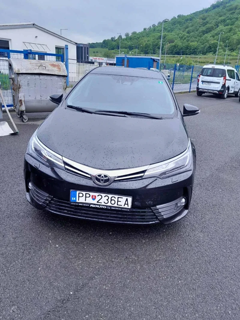 Toyota Corolla 1.6i, снимка 2 - Автомобили и джипове - 51628484