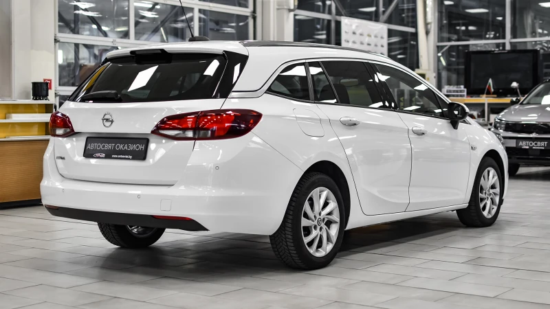 Opel Astra Sports Tourer 1.6 CDTi Innovation, снимка 6 - Автомобили и джипове - 51824866