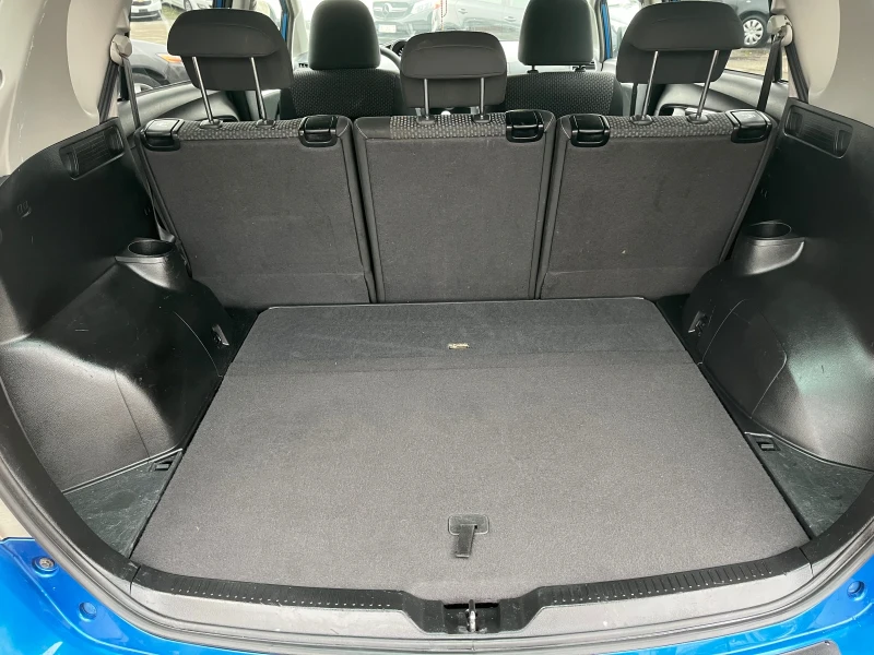 Toyota Verso 1.8 16V FACE, снимка 12 - Автомобили и джипове - 53052548