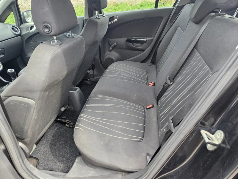 Opel Corsa 1.4i, снимка 5 - Автомобили и джипове - 53092684