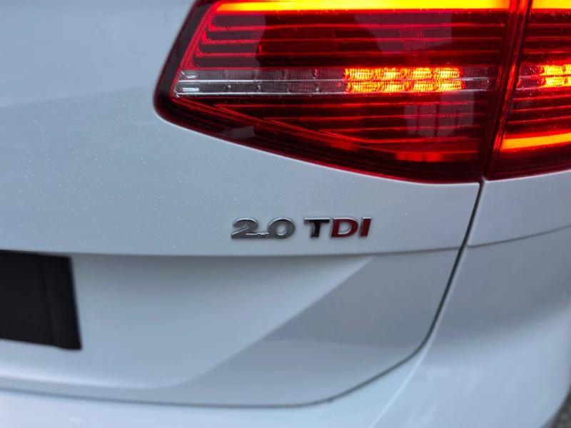 VW Passat 2.0TDI 190 ks, снимка 14 - Автомобили и джипове - 53249770