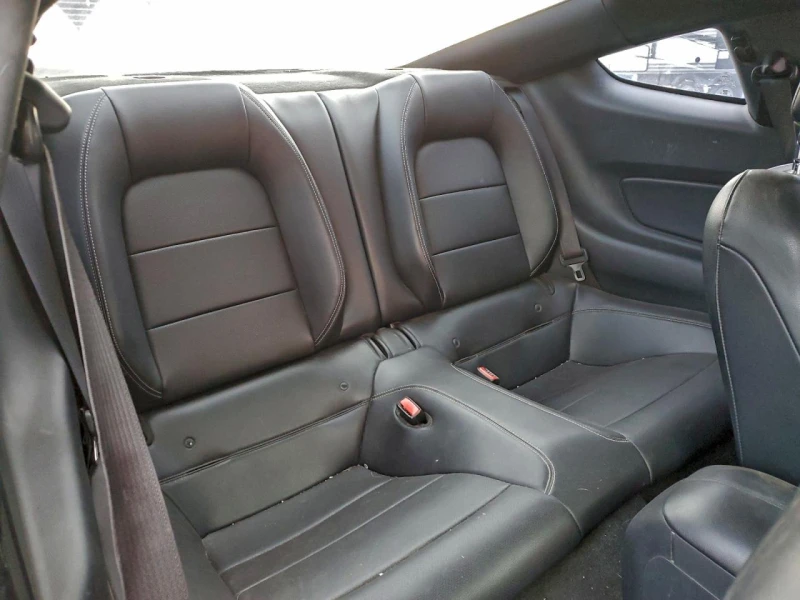Ford Mustang КОЖА* ПОДГРЕВ* ОБДУХВАНЕ* CARPLAY* ПАРКТРОНИК* , снимка 10 - Автомобили и джипове - 53417224
