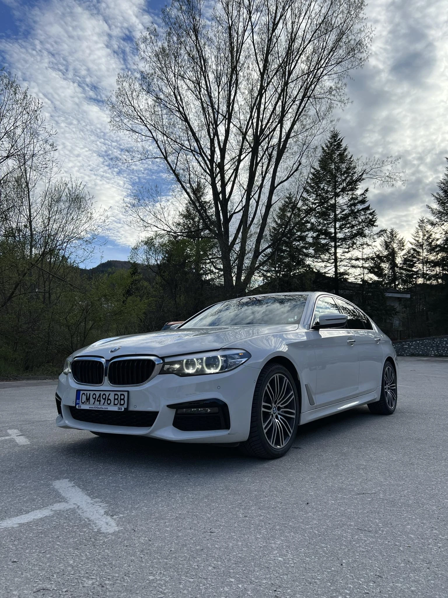 BMW 530 xDrive Head-UP, Масаж + Обдухване, снимка 1