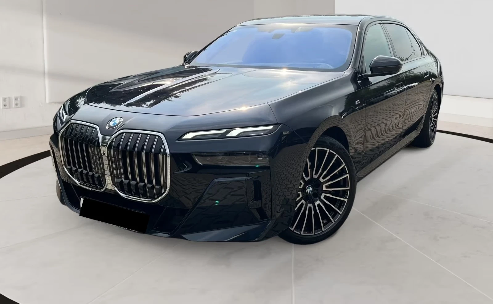 BMW 740 xDrive M Sport 21" Pano Autobahn, снимка 1