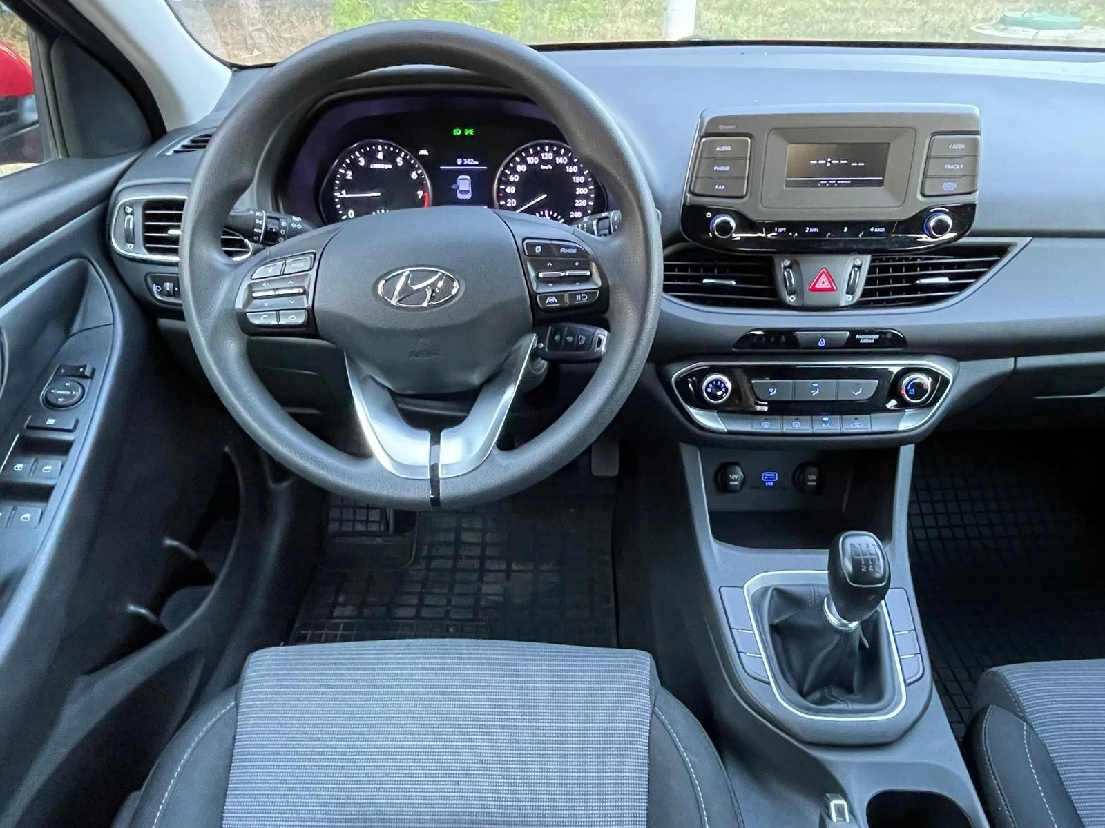 Hyundai I30 1.5-110к.с. Стария мотор | Mobile.bg — изображение 14