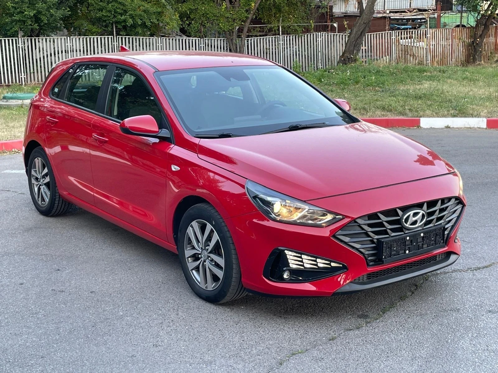 Hyundai I30 1.5-110к.с. - изображение 2