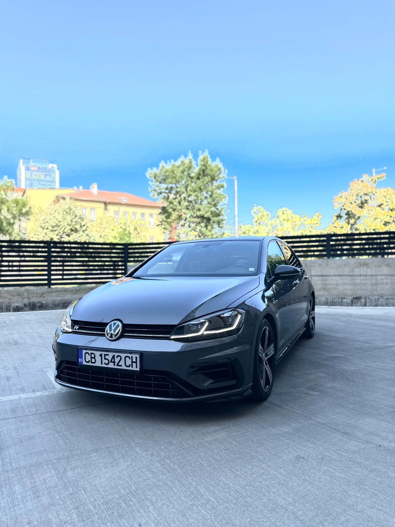 VW Golf R 2.0 TFSI 4Motion 310ps - изображение 7