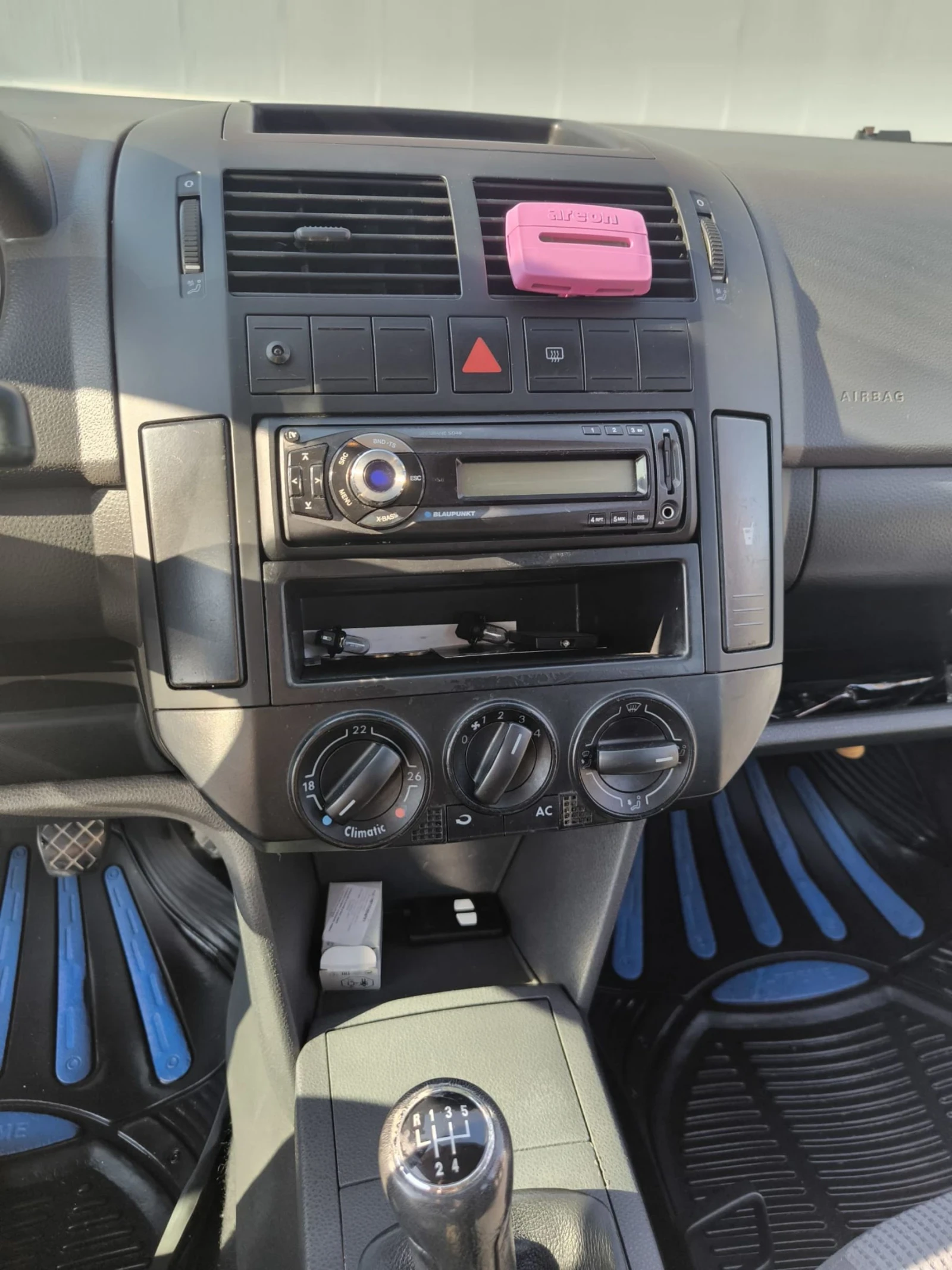 VW Polo 1.4 ГАЗ | Mobile.bg — изображение 14