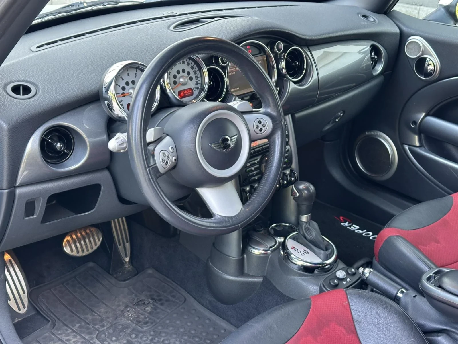 Mini Cooper s cabrio / АВТОМАТИК / ПОДГРЕВ - изображение 10