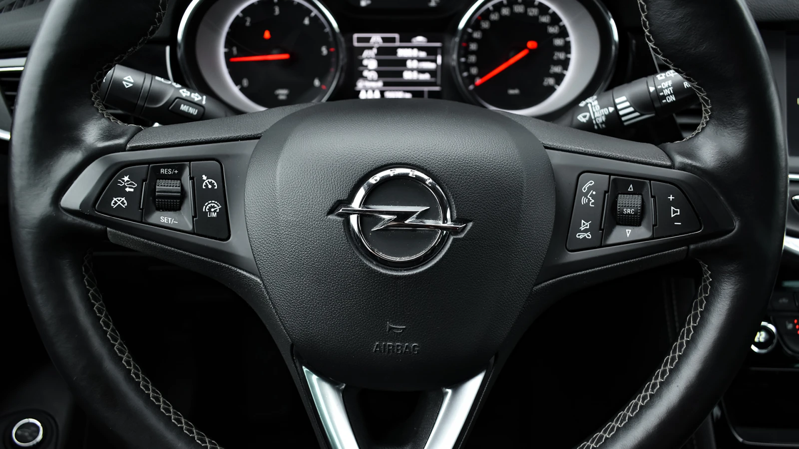 Opel Astra Sports Tourer 1.6 CDTi Innovation | Mobile.bg   15