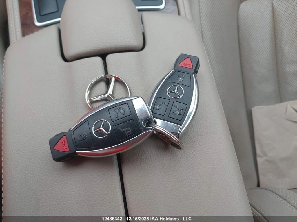 Mercedes-Benz CLS 550 * CARFAX * ��� ������������ ������ | Mobile.bg � ����������� 11