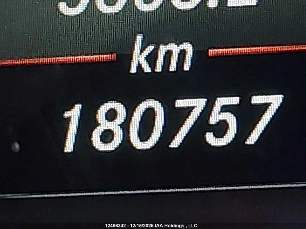 Mercedes-Benz CLS 550 * CARFAX * ��� ������������ ������ | Mobile.bg � ����������� 15