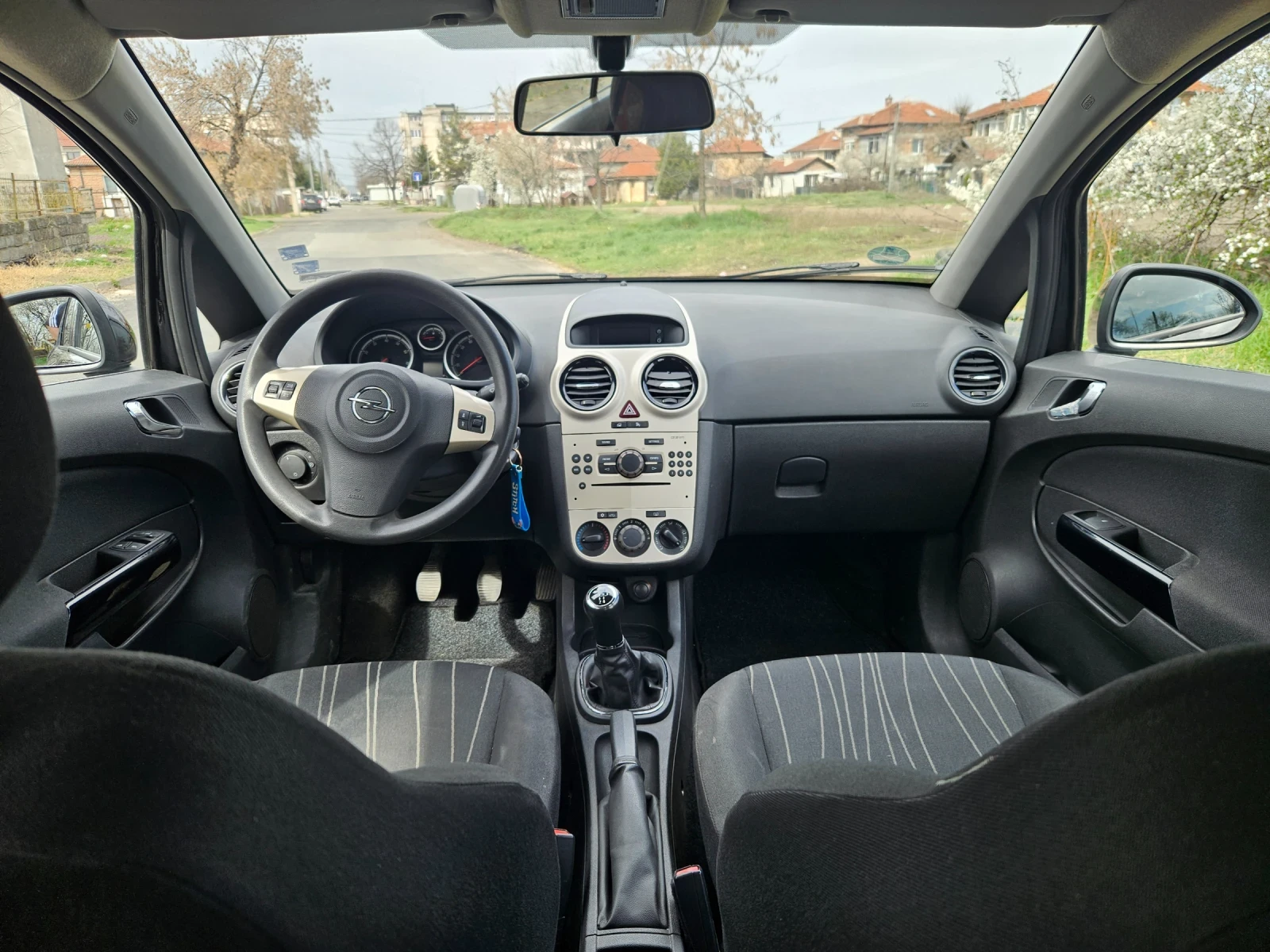 Opel Corsa 1.4i - изображение 6