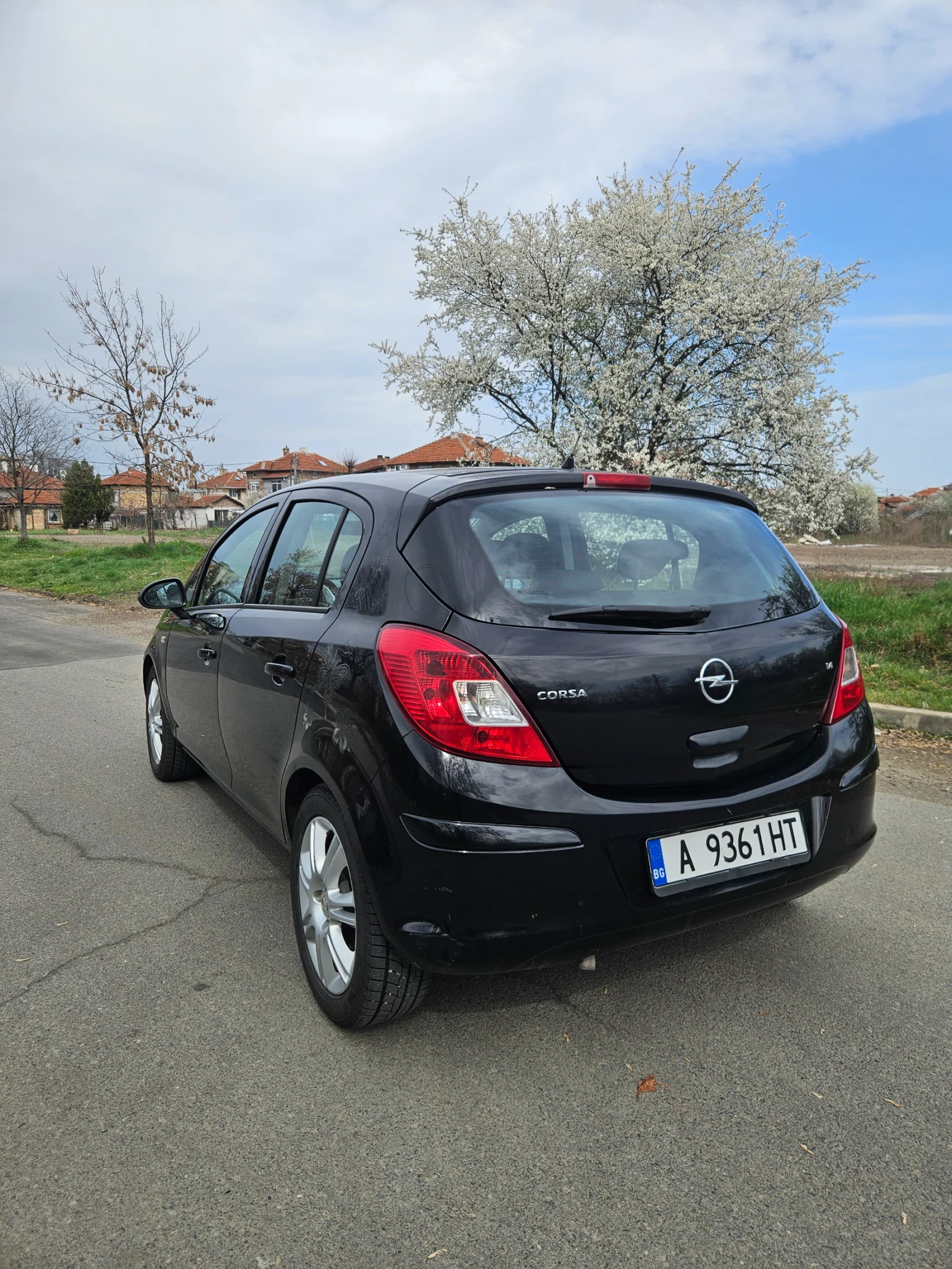 Opel Corsa 1.4i - изображение 4